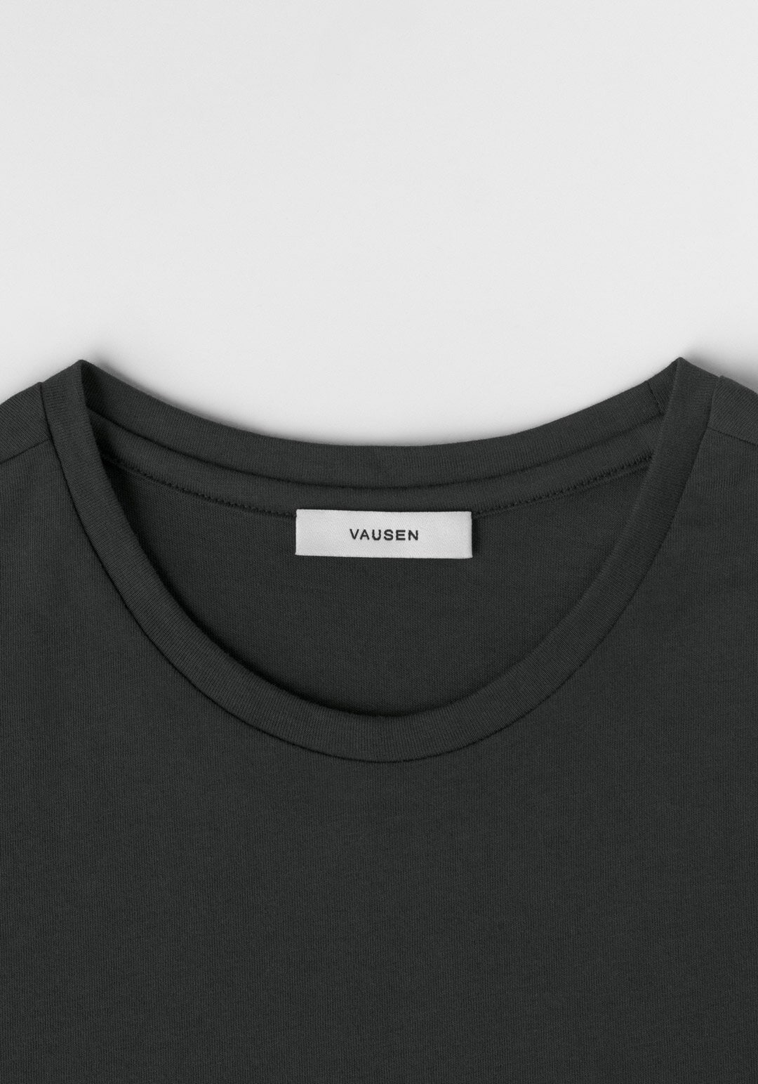 vausen camiseta gris grafito manga corta algodón peruano cuello